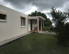 Cijela kuća/apartman Villa, 3 Chambres Dans Coin Calme Arboré Et Fleuri - Vue Mer Et Campagne (Le Morne-Vert, Antilles Française)