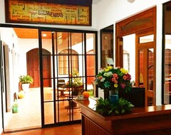 Hotel Las Puertas (Santa Ana, El Salvador)