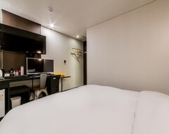 Hotel Seongnam Design Xym (Seongnam, South Korea)