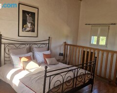 Bed & Breakfast Maison Cassin47 (Lavergne, Francuska)