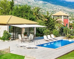 Toàn bộ căn nhà/căn hộ Cornelia Villa (Trapezaki, Hy Lạp)