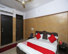 Khách sạn OYO 18782 Hotel Mannat (Ghaziabad, Ấn Độ)