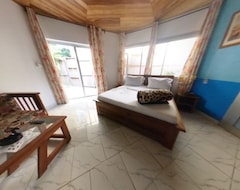 Hotel Double Room-basic-ensuite With Shower-garden View (Kribi, Cameroon)