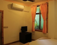 Hotel Holiday Mathiveri Inn- Couples Room (Haa Alifu Atoll, Maldivi)