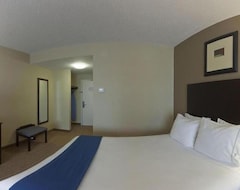 Khách sạn Holiday Inn Express & Suites Malone, An Ihg Hotel (Malone, Hoa Kỳ)