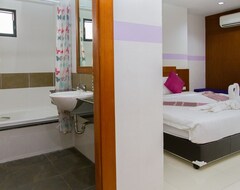 Hotel Chana (Patong Strand, Thailand)