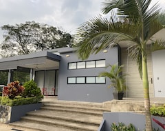 Entire House / Apartment Moderna Villa En Tierra Caliente Con Naturaleza (San Luis de Gaceno, Colombia)