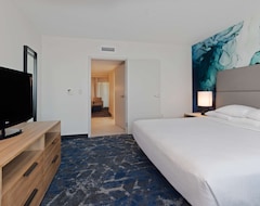 Khách sạn Embassy Suites By Hilton Tampa Usf Near Busch Gardens (Tampa, Hoa Kỳ)