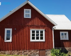 Koko talo/asunto Stronhult Farmhouse By The Lake (Osby, Ruotsi)