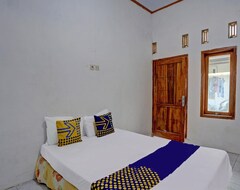 Khách sạn Spot On 92906 Surya Indah Homestay Syariah (Mojokerto, Indonesia)
