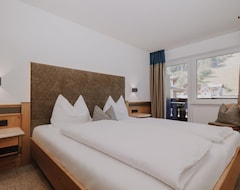 Khách sạn Doppelzimmer Basic - B&b Hotel Die Bergquelle (Flachau, Áo)