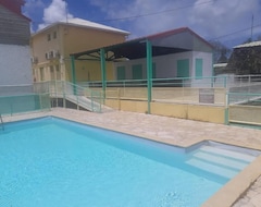 Hotelli El Rancho (Grand Bourg, Antilles Française)