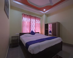 Khách sạn OYO 13454 Dhaka lodge (Siliguri, Ấn Độ)