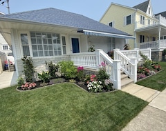 Toàn bộ căn nhà/căn hộ Cozy Summer Cottage Completely Remodeled Your Summer Retreat Awaits (Longport, Hoa Kỳ)