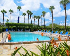 Hotel La Fiesta Ocean Inn & Suites (St. Augustine Beach, USA)