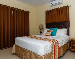 Hotel Jasmine Inn (Kingston, Jamaica)