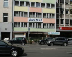 Hotel Bahn (Düsseldorf, Almanya)