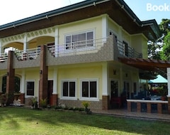 Entire House / Apartment Bregmanhouse (Calamba, Philippines)