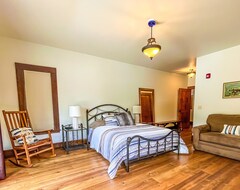 Hotel Cabin Creek Landing Bed & Breakfast (Kalispell, USA)