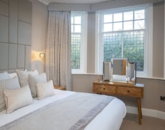 Rowton Hall Hotel And Spa (Chester, United Kingdom)