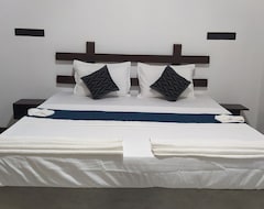 Otel Yashis Place Sigiriya (Sigiriya, Sirilanka)