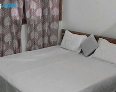 Hotelli Hotel J.t Red Star (Bulandshahr, Intia)