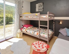 Toàn bộ căn nhà/căn hộ 3 Bedroom Accommodation In St Nazaire De Ladarez (Saint-Nazaire-de-Ladarez, Pháp)