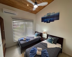 Hele huset/lejligheden Modern 3-bedroom Home In The Heart Of Ojochal (Ciudad Neily, Costa Rica)