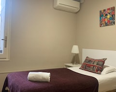 Pensión Somnio Hostels (Barcelona, España)
