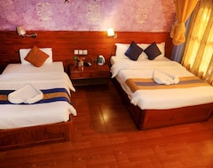 Khách sạn Chitwan Forest Resort (Bharatpur, Nepal)