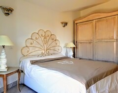Hotelli Villa Baia Caddinas, Sea View Penthouse, 250mt From The Beach (Golfo Aranci, Italia)