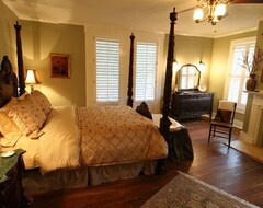 Bed & Breakfast Fairfax Bed and Breakfast (Franklin, Hoa Kỳ)
