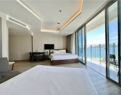 Khách sạn Panorama Oceanfront Suite (Nha Trang, Việt Nam)