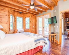 Casa/apartamento entero Riverfront Premium Cabin, 3 Bed 3.5 Bath, On The River, Sleep 10 (Tellico Plains, EE. UU.)