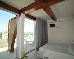 Khách sạn My Hotel (Gabicce Mare, Ý)