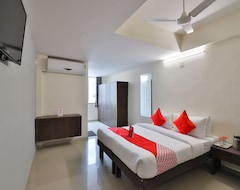 OYO 14942 Hotel Maple Leaf (Gandhinagar, Indija)