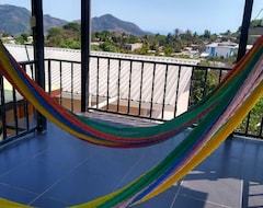Tüm Ev/Apart Daire Cozy 3 Story House At Jucuaran (Jucuarán, El Salvador)