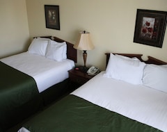 Khách sạn The Edgewood Hotel And Suites (Fairbury, Hoa Kỳ)
