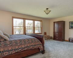 Casa/apartamento entero Farm And Lake: Remote Getaway (Hartford, EE. UU.)
