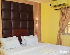 Lisgewann Global Hotel (Lagos, Nigerija)