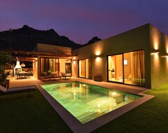 Toàn bộ căn nhà/căn hộ Magnificent Property With A Private Pool Located A Few Meters From Tauro Beach (Trucíos, Tây Ban Nha)