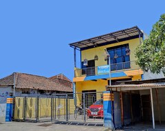 Khách sạn Oyo Life 92915 Duta Amnan Syariah (Sidoarjo, Indonesia)