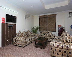 OYO 9068 Hotel Green View (Noida, Indien)