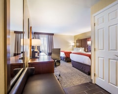 Hotel Comfort Inn & Suites Fairborn near Wright Patterson AFB (Fairborn, USA)