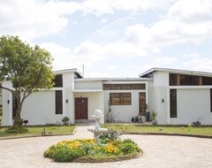 Koko talo/asunto Mountain View Villa (Kafue, Zambia)