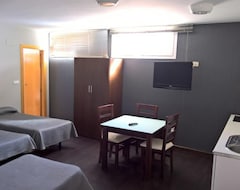 Hotelli Hostal T4 (Paracuellos de Jarama, Espanja)