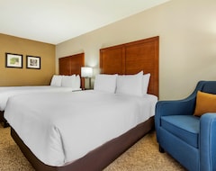 Otel Comfort Inn & Suites (Napanee, Kanada)