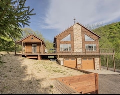 Toàn bộ căn nhà/căn hộ Buffalo County Log Cabin W Guesthouse And Pool (Alma, Hoa Kỳ)