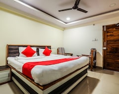 Khách sạn OYO 12973 Hotel Crystal (Warangal, Ấn Độ)