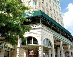 1905 Basin Park Hotel (Eureka Springs, Sjedinjene Američke Države)